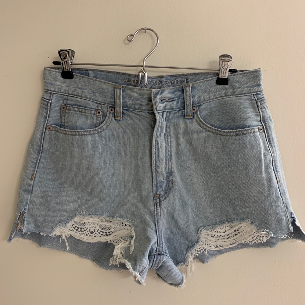 AE mom short